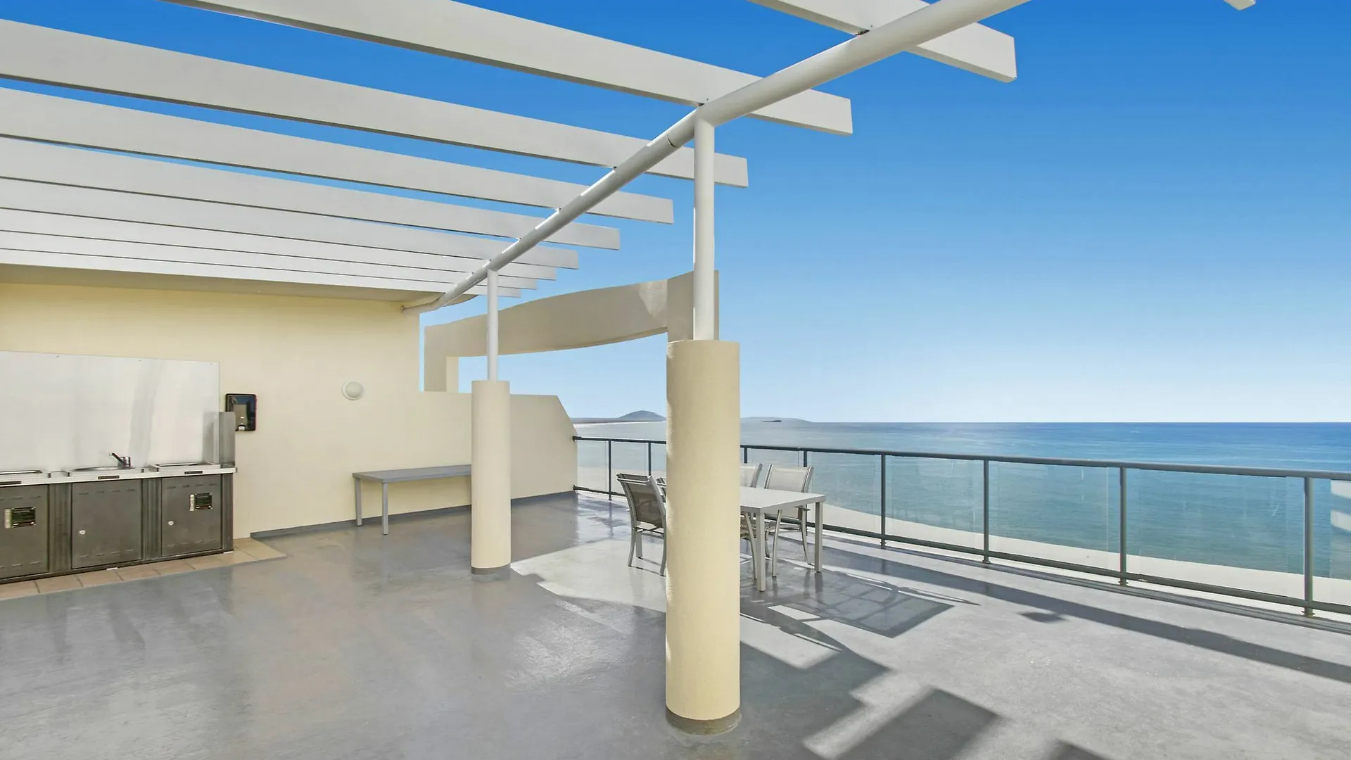 Mantra Mooloolaba Beach Ξενοδοχείο με διαμερίσματα